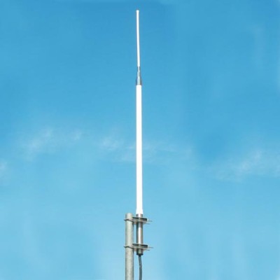 Antena base VHF, vertical, de fibra de vidrio para 163-174 MHz.